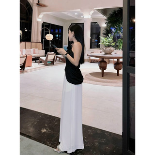 Áo lụa satin đính hoa hở lưng cột dây yếm