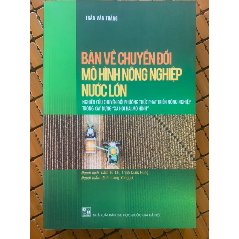 Sách bàn về chuyển đổi mô hình nông nghiệp nước lớn