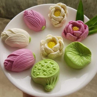 Set 4 khuôn silicon 4D hình hoa sen , Khuôn rau câu