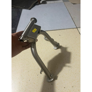 chân chống đứng inox 304 xe sirius xăng cơ