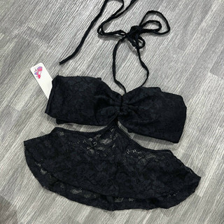 Áo Croptop Cổ Yếm Cột Dây Khoét Eo Ren