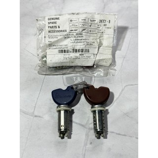 Bộ chìa khóa vespa piaggio có từ đời 2v , 3v , iget