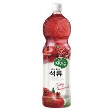Nước giải khát vị lựu Woongjin 1,5L