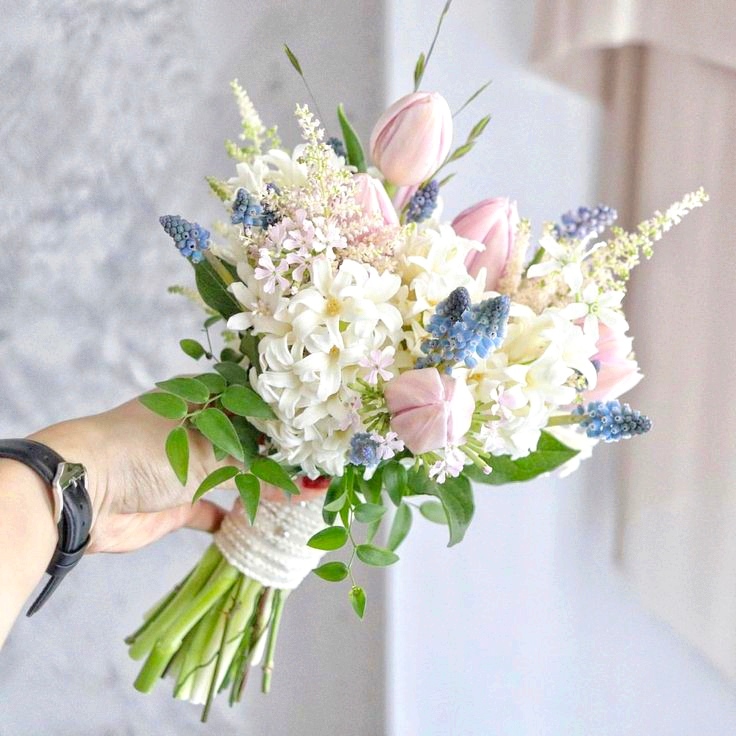 Hoa cưới Tulip - Beautifful Blossoms HC005 - Hoa nhập khẩu