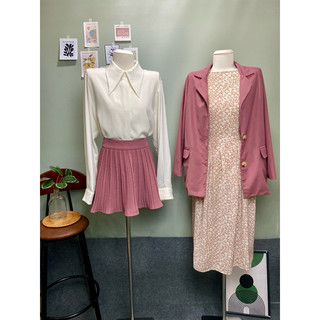 2hand. Chân váy xếp ly/ Áo blazer hồng/ Đầm babydoll