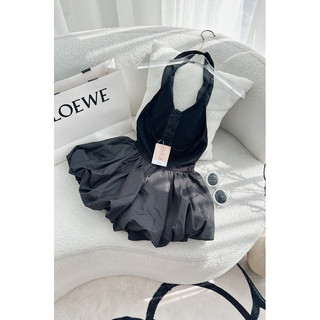 ĐẦM ĐEN XOÈ PHỒNG CỔ YẾM 🖤