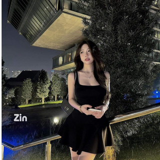 Váy 2S bản to cổ U chiết eo dáng ngắn xoè phong cách đơn giản điệu đà Đầm 2s bản to cổ vuông xoè dáng ngắn siêu đẹp