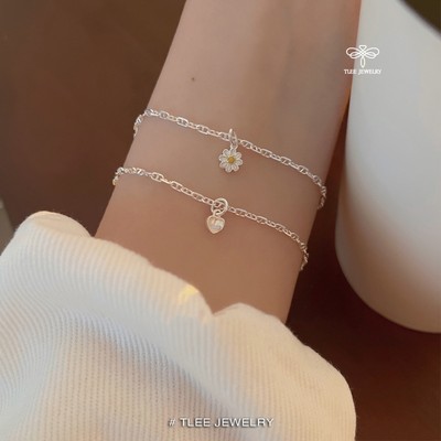 Lắc tay bạc nữ TLEE, vòng tay mắt xích dày cá tính treo charm tim moonstone ,hoa cúc xinh xắn TLEE JEWELRY LT0342