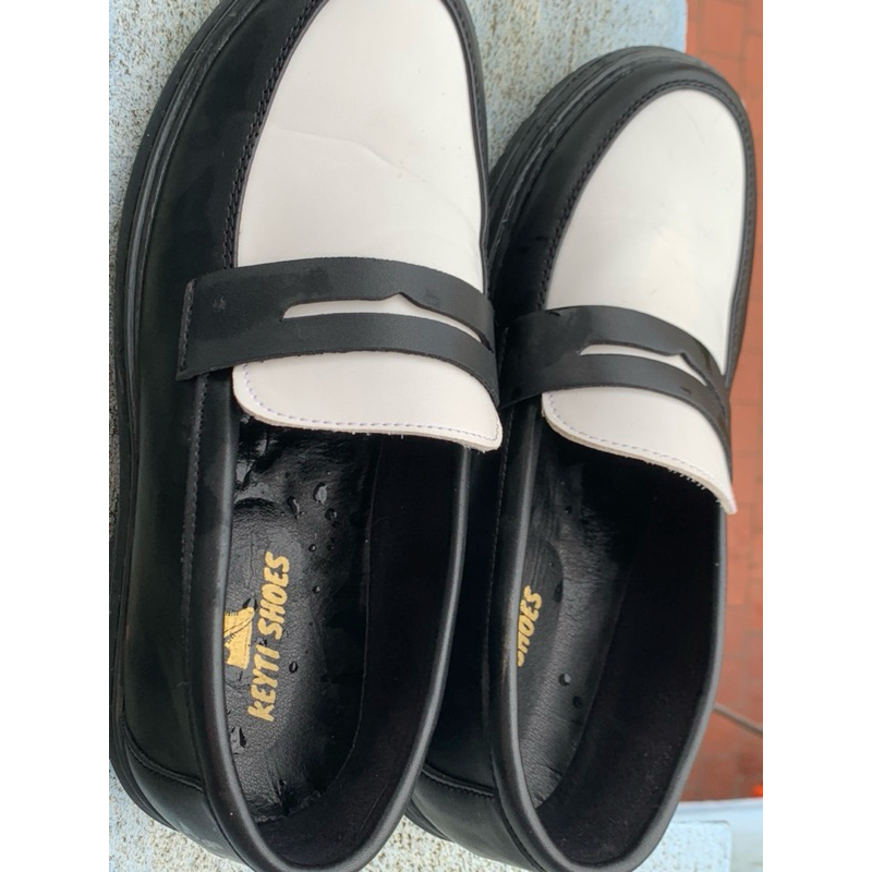 giày penny loafer black white da pu sz 42