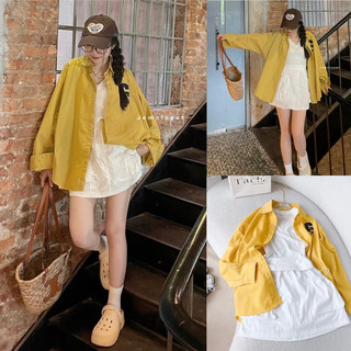 Set 3 món: khoác dạ trắng viền cổ đen + crop 2s ren + chân váy đen