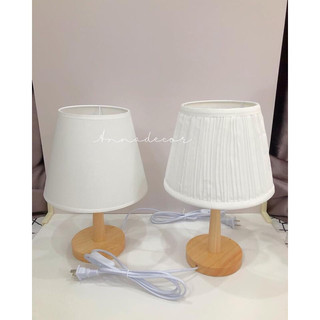 Đèn ngủ led để bàn đế bằng gỗ ánh sáng vàng trang trí phòng
