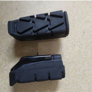 Cặp cao su Gác Chân Trước Winner V1