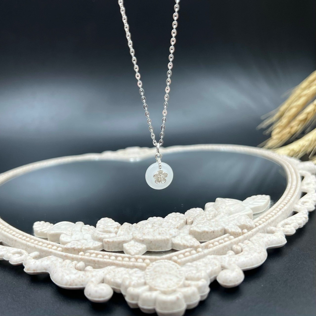 Charm móc đồng điếu có khắc 2 bông hoa mai bạc 925 cỡ bé - Charm Bạc 925 - Mã CB1180