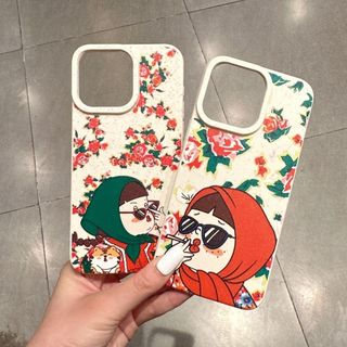 Ốp lưng iphone silicon lúa mì in hình cô gái xanh - cô gái đỏ