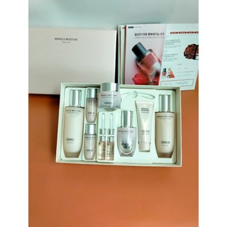 set dưỡng da Ohui Miracle Moisture Special Set tặng phấn va son