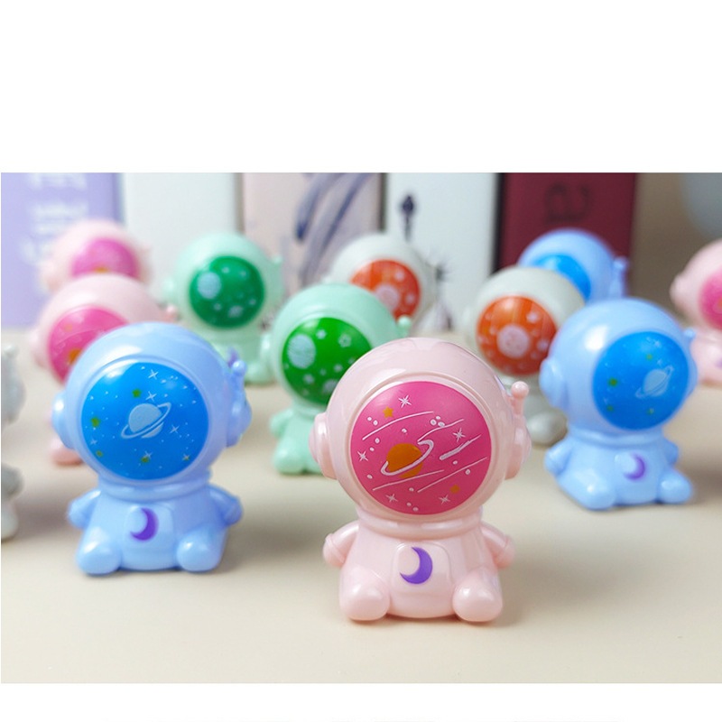 Gọt (chuốt) bút chì phi hành gia siêu dễ thương