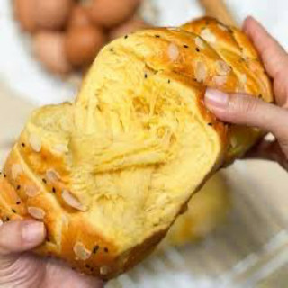 Bánh mì hoa cúc 500gr ( Date mới nhất )