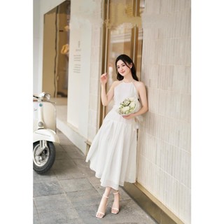 Đầm đi đám cưới maxi cổ yếm xẻ eo màu trắng sang trọng D0875