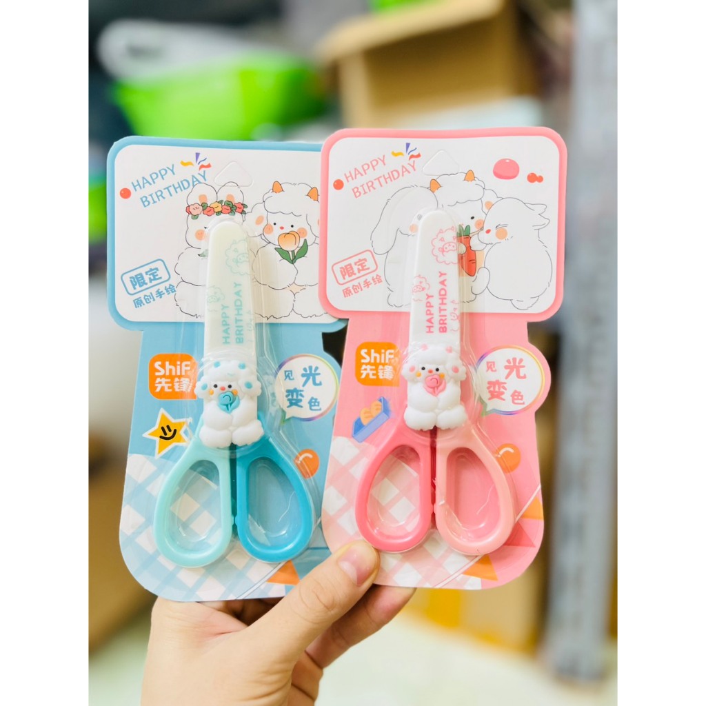 Kéo cắt giấy có gắn icon cute - shop Liam