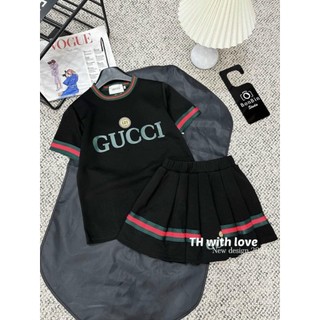 Set quần áo gc phối váy xếp ly, áo phông cổ tròn chất cotton dày dặn, basic, sang chảnh, unisex
