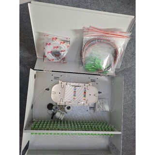 Hộp phối quang ODF 96 FO treo tường full phụ kiện SC/APC, SC/UPC