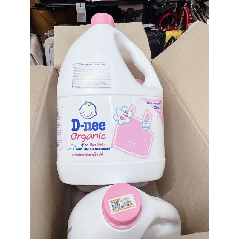 Nước giặt Dnee Thái lan 2l8