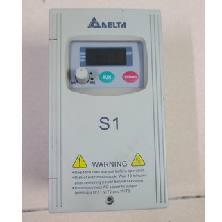 Biến tần 220V vào 1 pha 200-240V ra 3 pha  0-240V, 1-400Hz, 0-599Hz tháo tủ công nghiệp