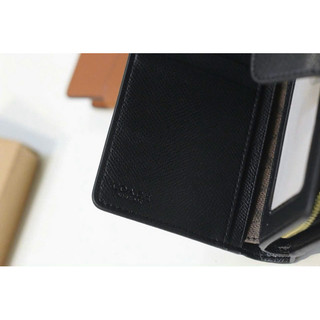 Ví ngắn Medium Corner Zip Wallet