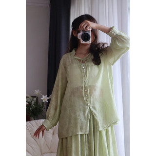 [có sẵn] 𝑳𝒊𝒍𝒊𝒆𝒔 𝑺𝒆𝒕 𝑺𝒉𝒊𝒓𝒕 & 𝑺𝒌𝒊𝒓𝒕 | Lá Xoè (set áo & chân váy tặng kèm bra)