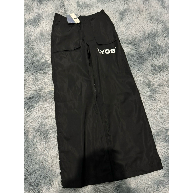 (New) quần dù lyos size s