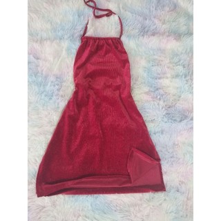 Đầm nhung đỏ cổ yếm hở lưng sexy size s