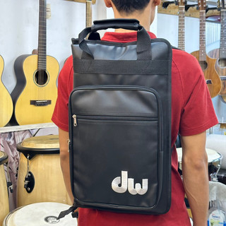 Túi đựng dùi trống, dạng ba lô.