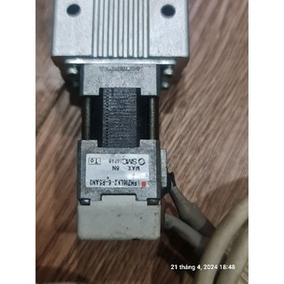 Tay kẹp SMC dùng step 5 phase 24v có encoder cũ xịn rẻ