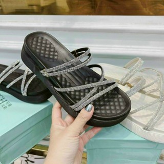 Dép nữ, Dép đính đá, dép đế xuồng đi biển tiểu thư siêu xinh full box sang xịn mịn sale 3.3