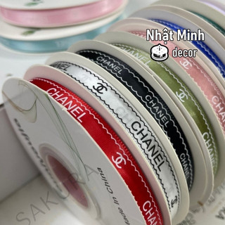 Combo 2 lốc 20 cuộn ruy băng 1cm lụa chữ chanel cao cấp
