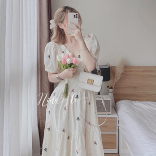đầ lụa chéo dáng xoè cổ tim  hở lưng chít eo gb