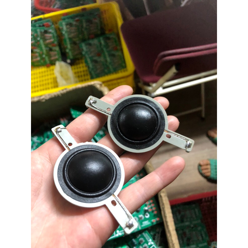 Côn loa tép càng,màng lụa