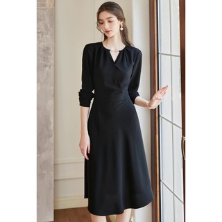 Váy xoè cổ tròn tay dài màu đen trơn đơn giản