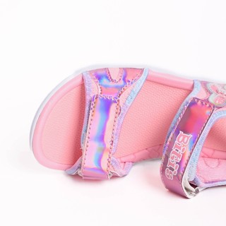 Sandal bé gái (30-37) sale 200k ( giá tem 300k )