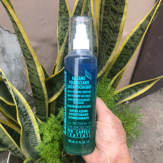 Xịt dưỡng 2 thành phần Bes Lipocomplex 200ml (ITALY)