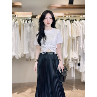 set áo croptop ghim băng và váy dài maxi