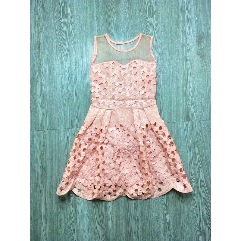 Đầm nữ có mút ngực mỏng (size ngực <=84cm)