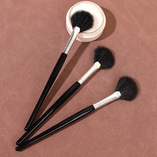 Cọ hình quạt tròn dùng đánh má hồng highlight bắt sáng lông mềm mịn