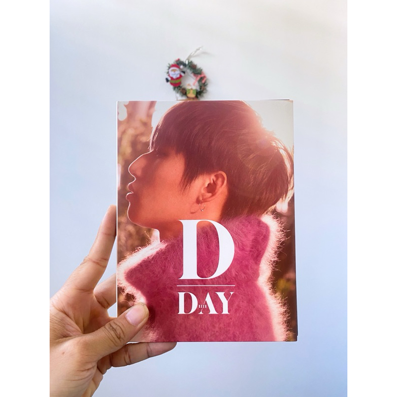 bigbang Daesung D-lite album D Day đã khui seal, gồm CD DVD và box như hình.