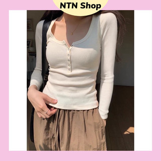 Áo cổ u nút bấm tay dài