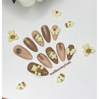 Nailbox thiết kế màu nâu , gắn charm hoạt hình -75