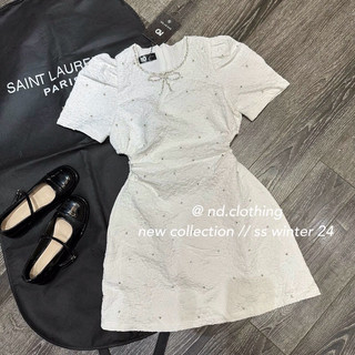 ĐẦM GẤM KHOÉT EO ĐIÍNh đá ND