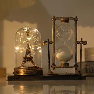 Đồng hồ cát mô hình tháp eiffel có đèn phát sáng - làm quà tặng ý nghĩa Mô hình tháp Eiffel có đèn bằng ánh sáng