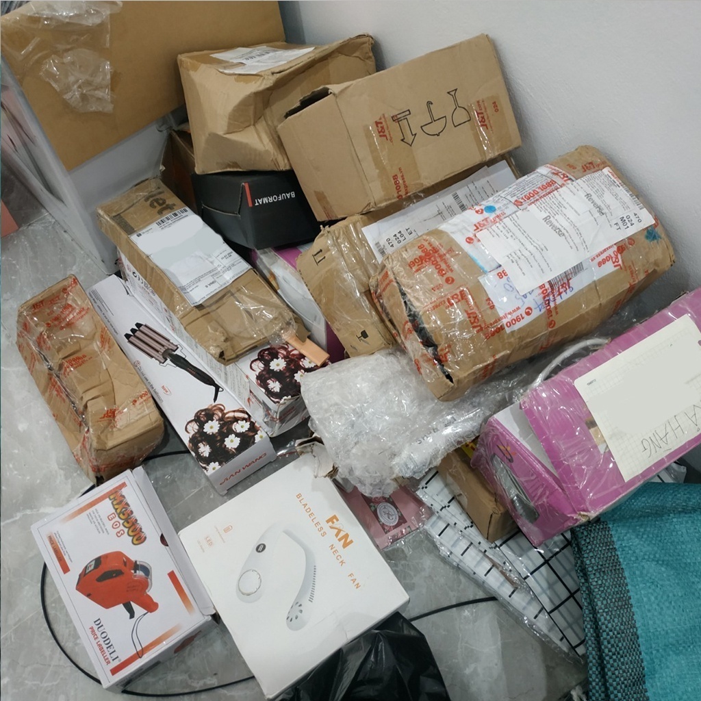 Kiện hàng boom thời trang trẻ 14-25 từ 5 món trở lên  quần áo mũ giày dép túi xách hót tren nội địa trung