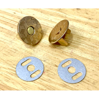 Nút hít khâu và nút hít chân cài - 1 bộ